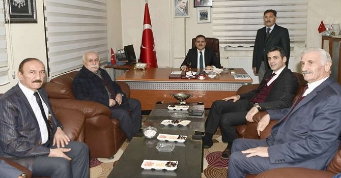 Vali Akbıyık'tan kanaat önderi Yoldaş'a ziyaret