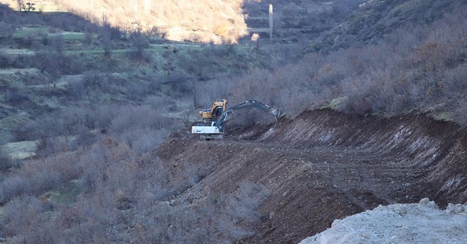 Çukurca Belediyesinden yol yapım çalışması
