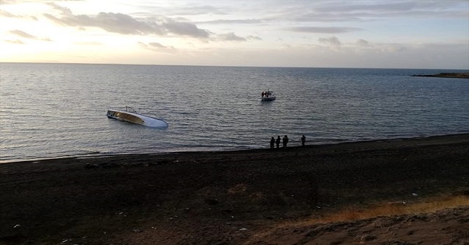 Van Gölü’nde tekne battı: 7 kişi hayatını kaybetti