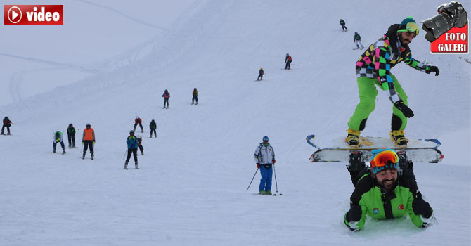Hakkari'de kayak sezonu açıldı
