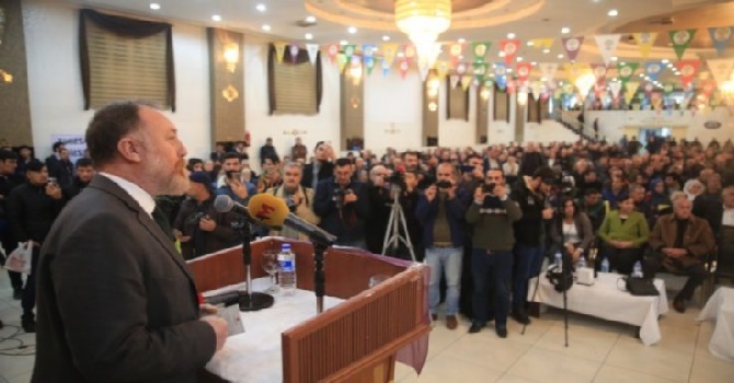 Sezai Temelli: Bunlar daha dört teker pilli araba yapamıyor