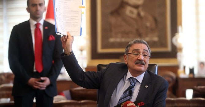 Sinan Aygün CHP'den istifa etti