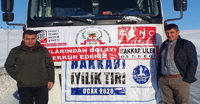 Başkan Demir'den Yüksekova'daki öğrencilere TIR dolusu malzeme!