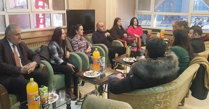 Demir: Hakkari'ye hizmet etme yolunda yürüyeceğiz