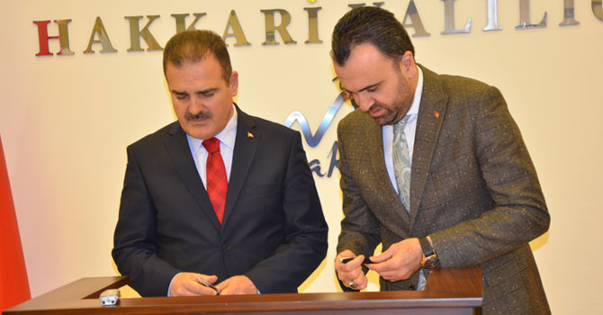 Hakkari’de 2 buçuk milyonluk projelerin protokolü imzalandı