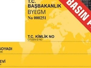 AYM Gazetecilerin Yıpranma Hakkı İçin Konulan Basın Kartı Şartını İptal Etti