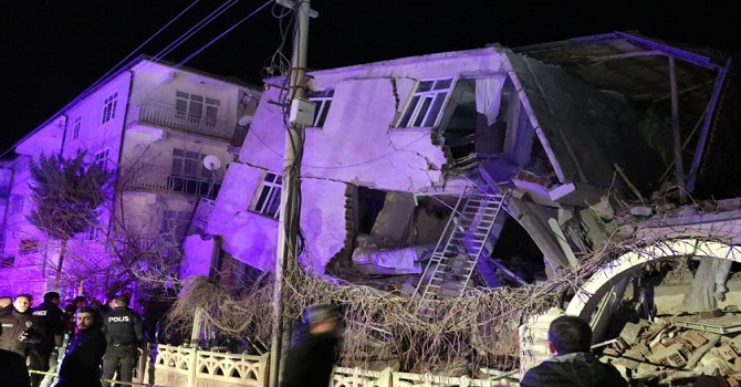 Elazığ Valisi: 225 yaralı, 2'sinin durumu ağır