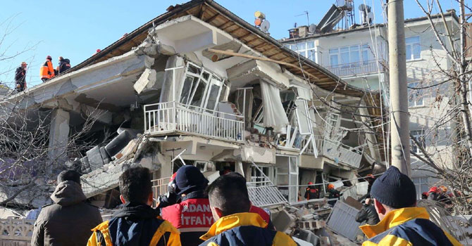 Elazığ ve Malatya'da depremden sonra yaşam