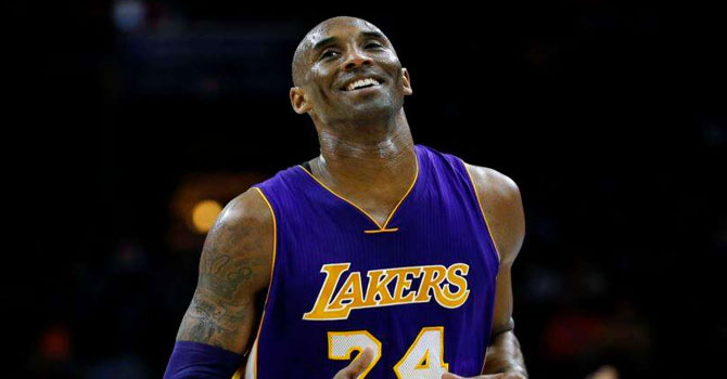 Kobe Bryant yaşamını yitirdi
