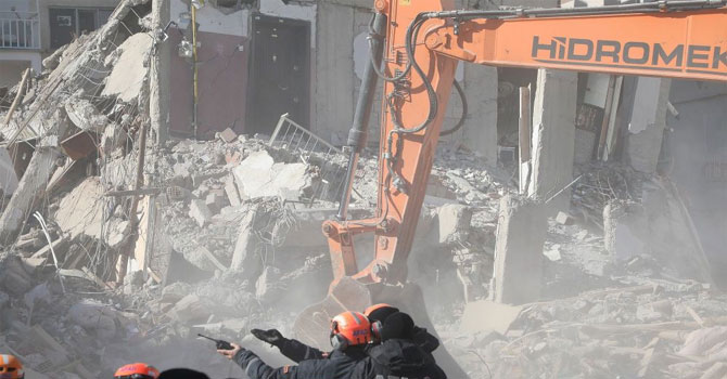 Elazığ depremindeki can kaybı 41'e yükseldi