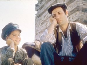 Kemal Sunal'ın doğduğu ev de depremde yıkıldı