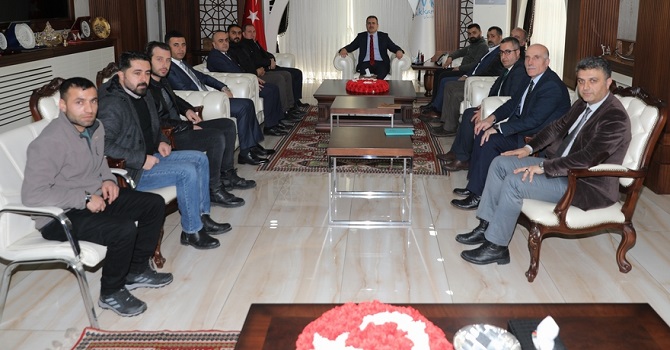 İş adamlarından Hakkari ziyareti!