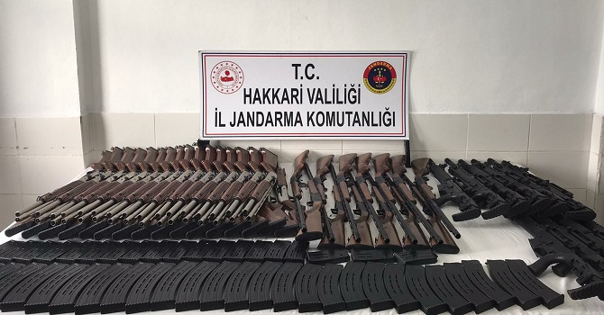 Hakkari'de silah ve mermi ele geçirildi