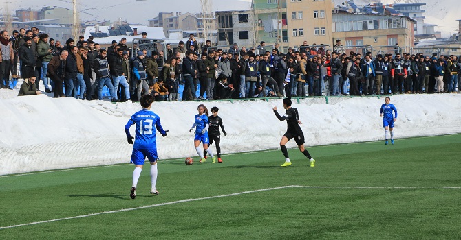 Hakkari Gücü, Beşiktaş'a 4-1 yenildi