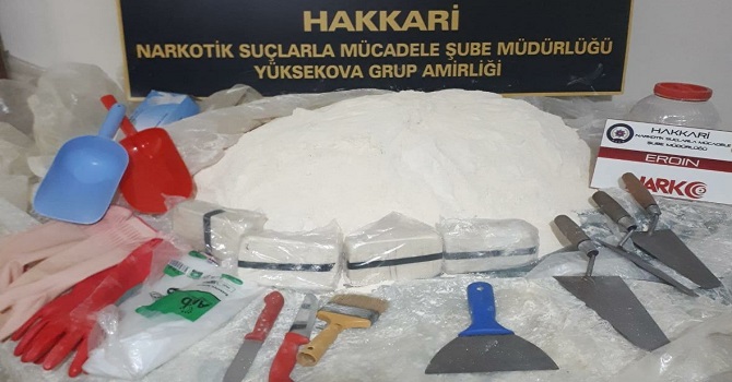 Yüksekova'da 30 kilo eroin ele geçirildi