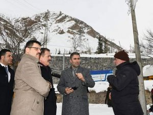 Vali Akbıyık, led ışık süslemeleri çalışmalarını denetledi  