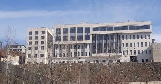 Derecik Devlet Hastanesi için twitter'da kampanya