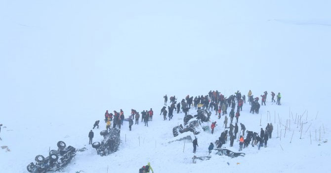 Teknik ekip çığ ve mültcilerin olduğu bölgeye sevk edildi