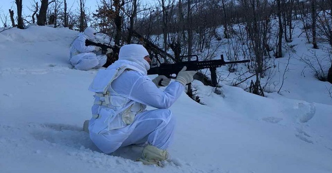 Hakkari'de mühimmat ele geçirildi