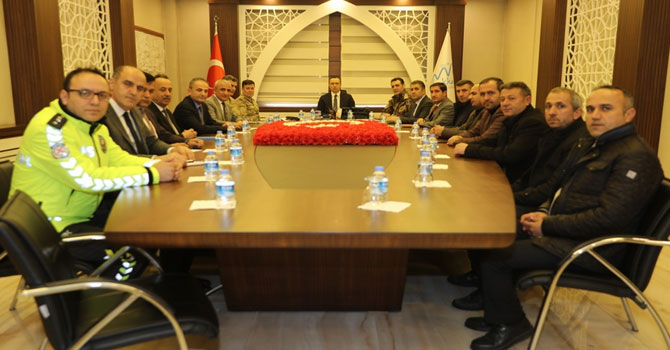 Hakkari'de trafik toplantısı düzenlendi!
