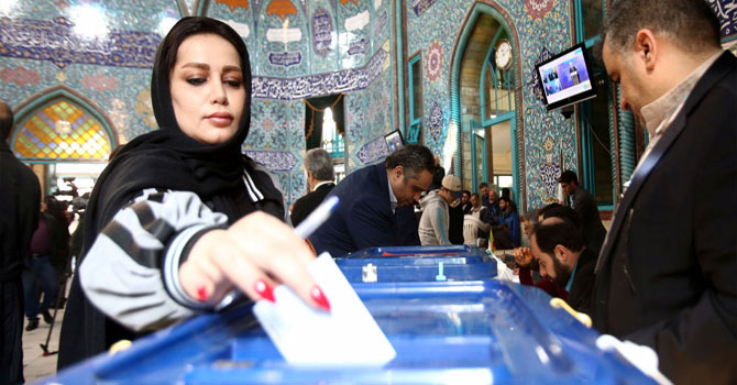 İran seçimlerinin galibi muhafazakarlar!