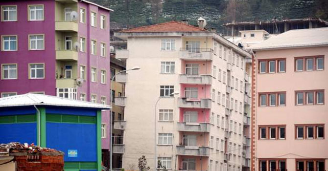Rize İnşaat Mühendisleri Odası, yan yatan binaların risk oluşturduğunu açıkladı