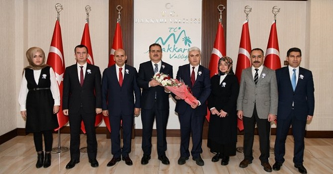 Hakkari'de vergi haftası kutlamaları