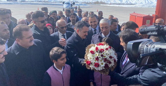 Tarım ve Orman Bakanı Pakdemirli Hakkari'de