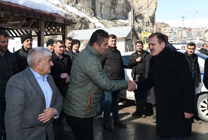 Vali Akıyık'tan Zibek Ailesine taziye ziyareti