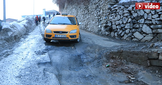 Hakkari'deki taksiciler, o mahalleye gitmiyor!