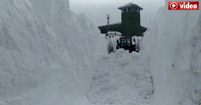 Şemdinli'de Askeri üs bölgesinin yolunu böyle açtılar!