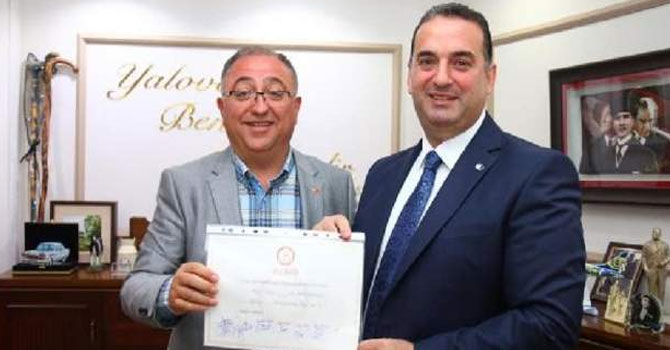 Yalova Belediye Başkanı Vefa Salman ve yardımcısı Halit Güleç görevden uzaklaştırıldı