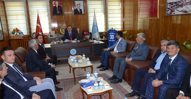 Vali Akbıyık muhtarlarla bir araya geldi!