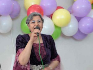 Hakkari'de Kadınlar Günü halaylarla kutlandı!