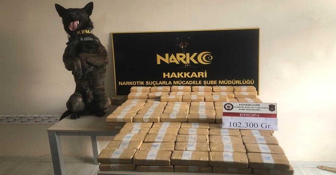 Hakkari'de 102 kilo 300 gram eroinı ele geçirildi