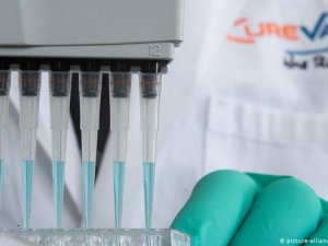 Almanya ile ABD arasında aşı gerilimi