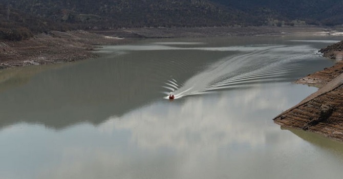 Munzur Nehri'nde JAK timinin botu devrildi: 1 asker kayıp