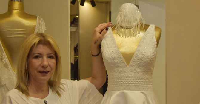 Maskeli gelinlikle koronavirüs önlemi