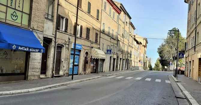 İtalya'da şirketler ve fabrikalar kapatıldı