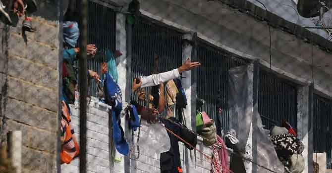 Hapishanede ayaklanma: 23 mahkum öldü