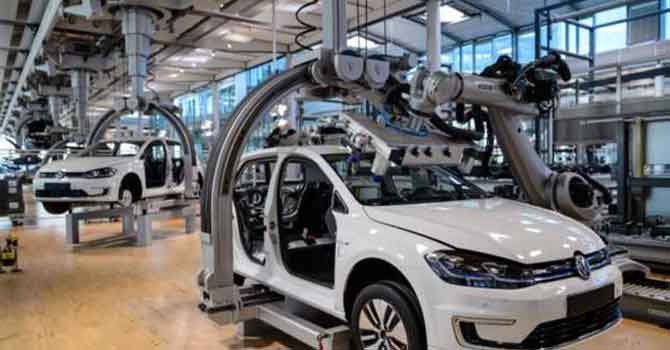 Otomotiv şirketleri, fabrikaları vantilatör üretimine hazırlıyor