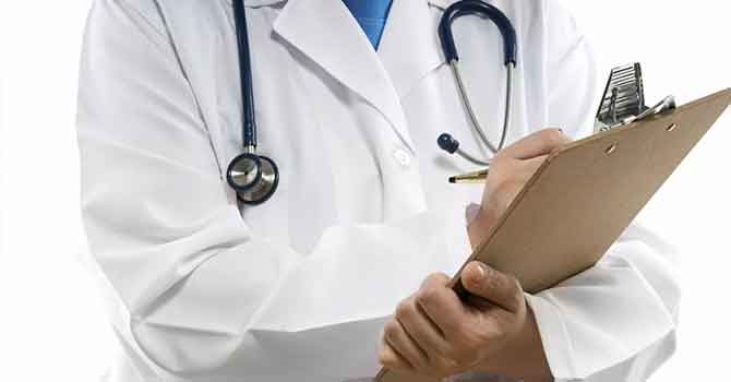 'Virüs kapan ya da karantinaya alınan aile hekimlerinin maaşları kesiliyor'