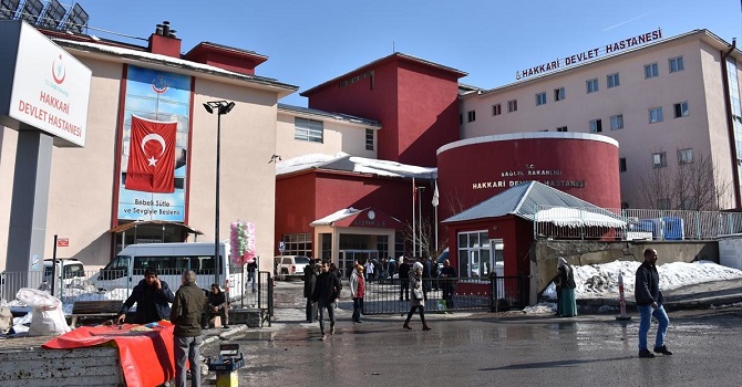 Hakkari'de korona tedavisi tamamlanan 2 kişi taburcu edildi