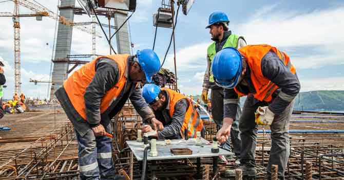 İnşaat işçilerine ‘koronavirüs’ taahhütnamesi imzalatılıyor