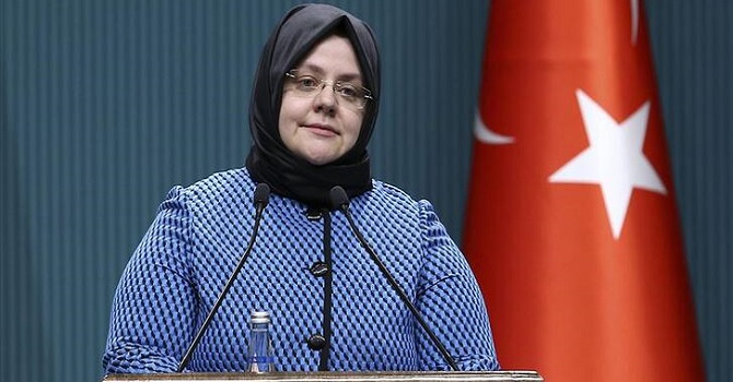 Bakan Zehra Zümrüt Selçuk, ailelere yapılacak nakdi yardımın detaylarını açıkladı