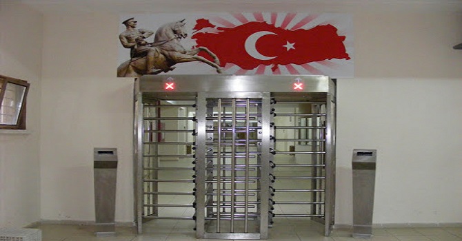 Cezaevi’nde Tutuklu bir kişi koronavirüsten yaşamını yitirdi