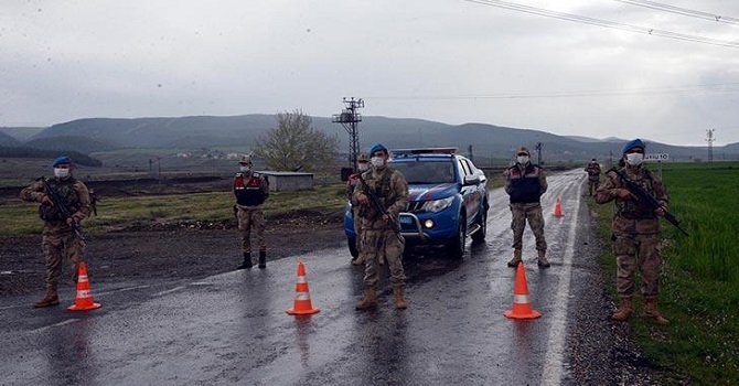 Van'da 1 kişi Koronavirüsten öldü! Mahalle karantinada