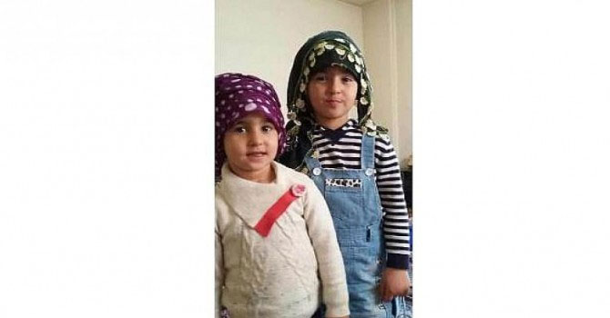 İnşaat malzemelerin altında kalan çocuk yaşamını yitirdi