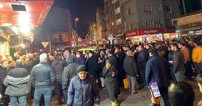 Sokağa çıkma yasağı halkı sokağa döktü