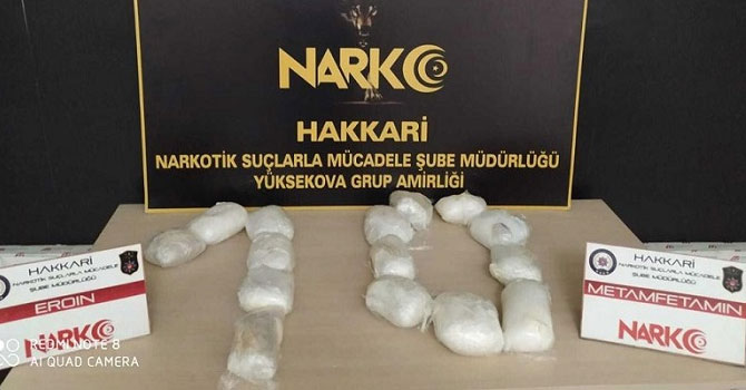 Hakkari'de durdurulan araçta uyuşturucu ele geçirildi